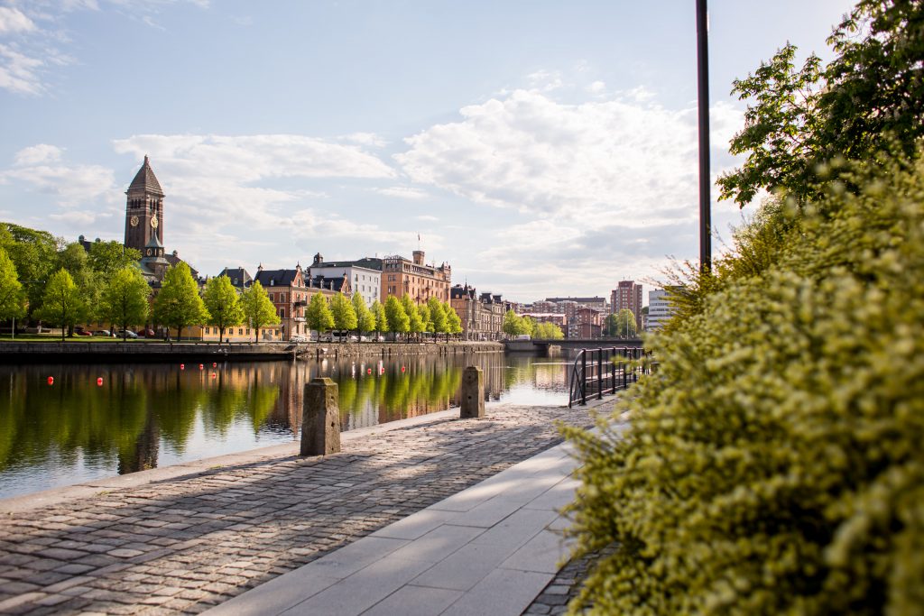 Mot Rådhuset