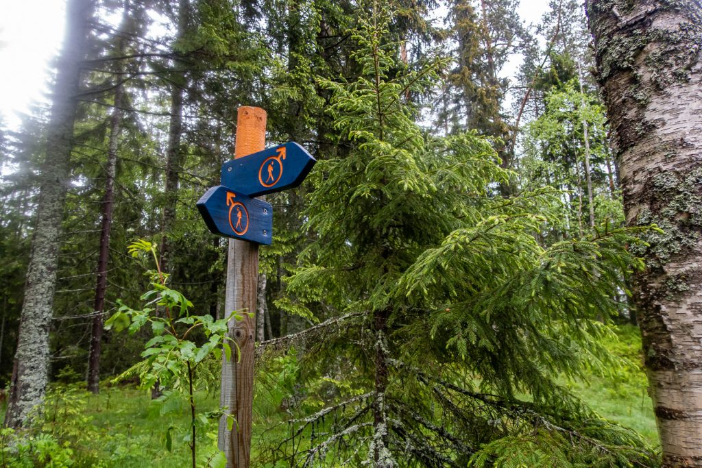 Visar vägen för vandrare på Bergslagsleden