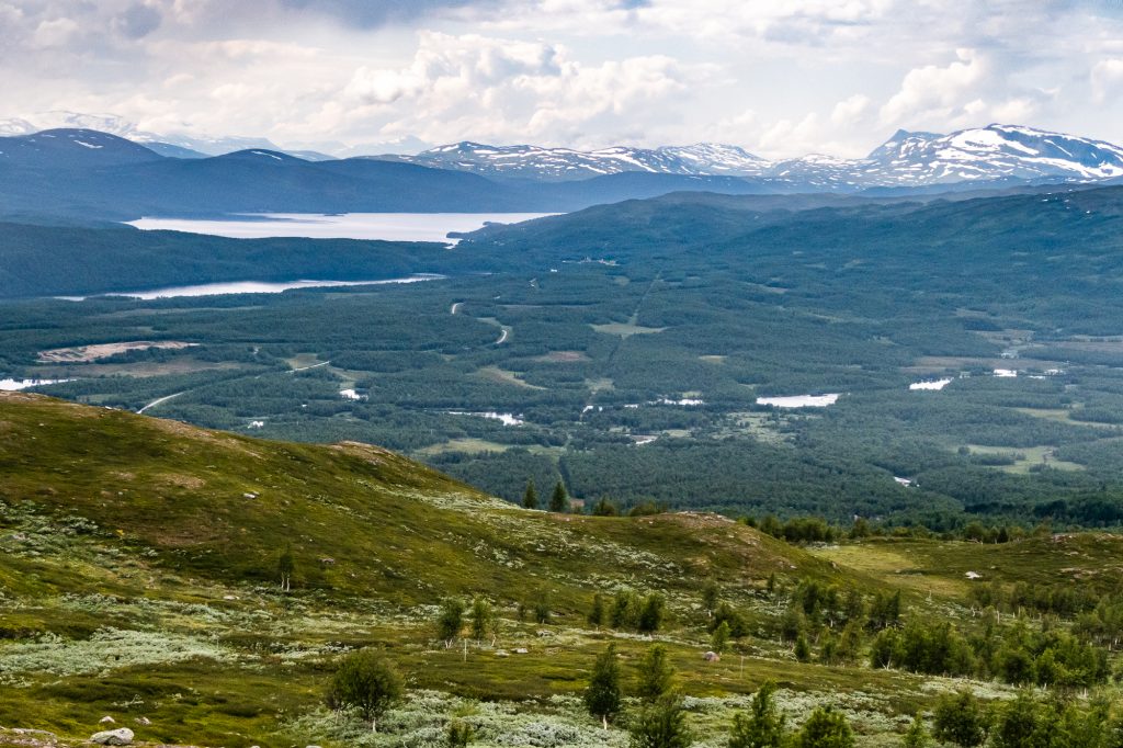 Vy från fjället ovanför Hemavan, första dagen på min vandring av Kungsleden