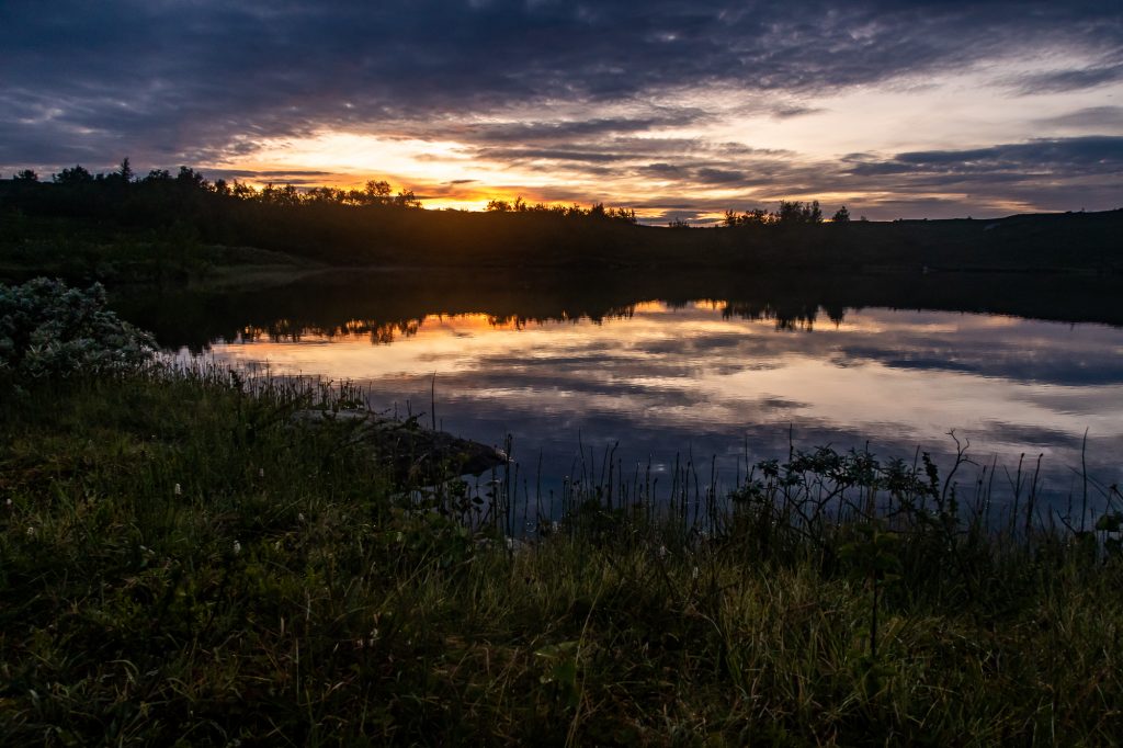 Solnedgång vid Aigertstugan, Kungsleden