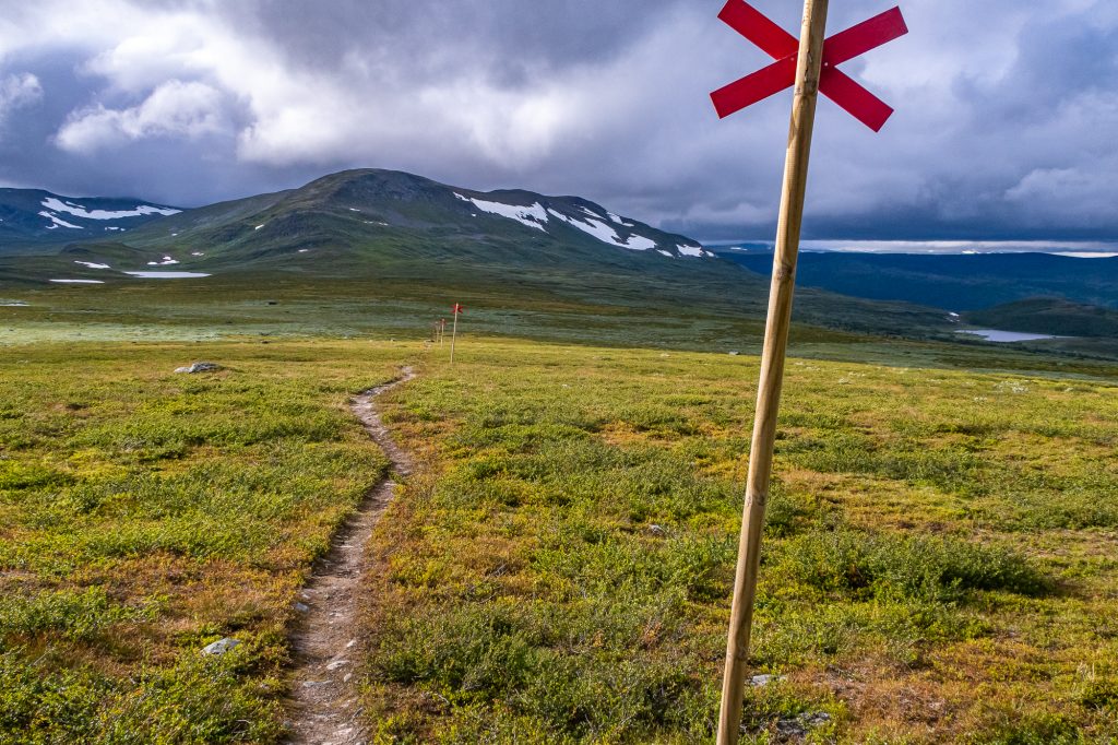 Vackra färger på kalfjället, längs Kungsleden