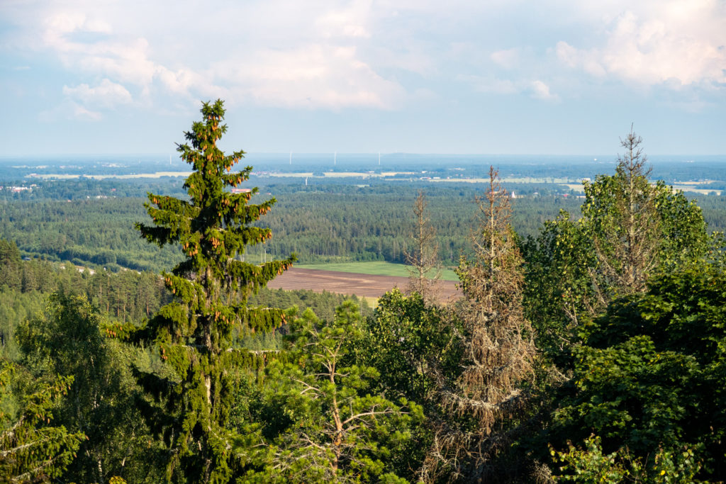 Utsikt över Lekhytteklint, från Bergslagsleden