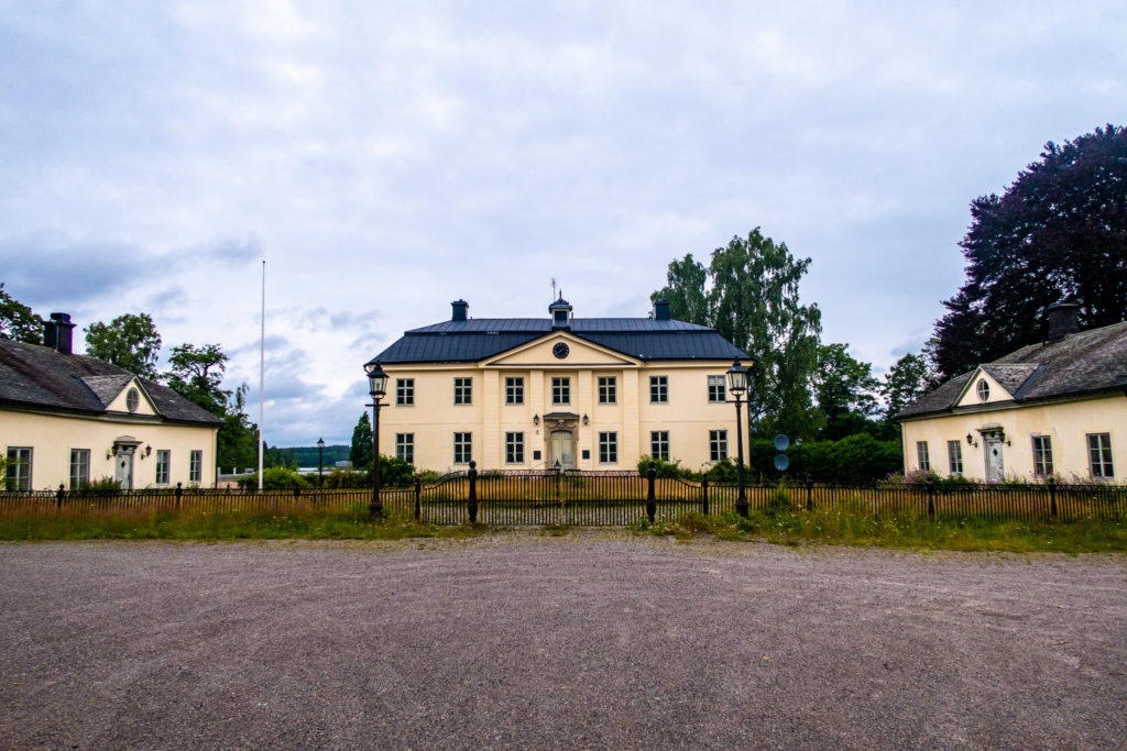 Svartå herrgård en molnig dag