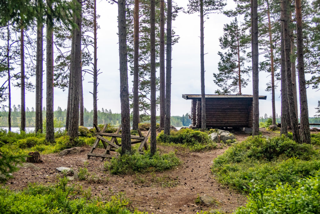 Vindskydd och rastplats vid Kråksjön