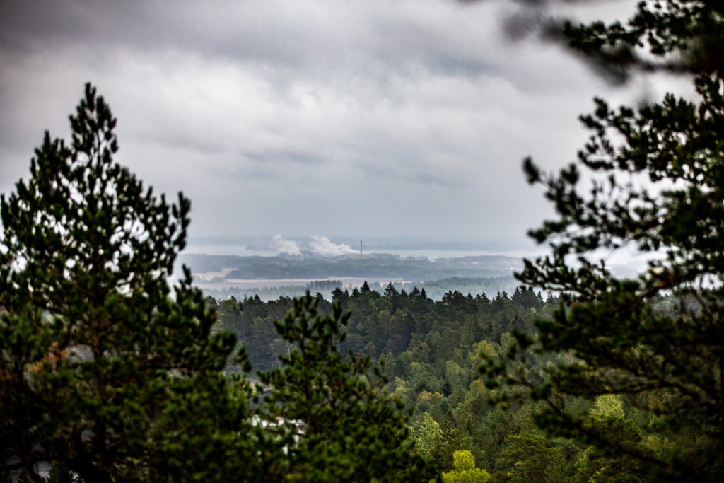 Utsikt över Bråviken från Torsborgen