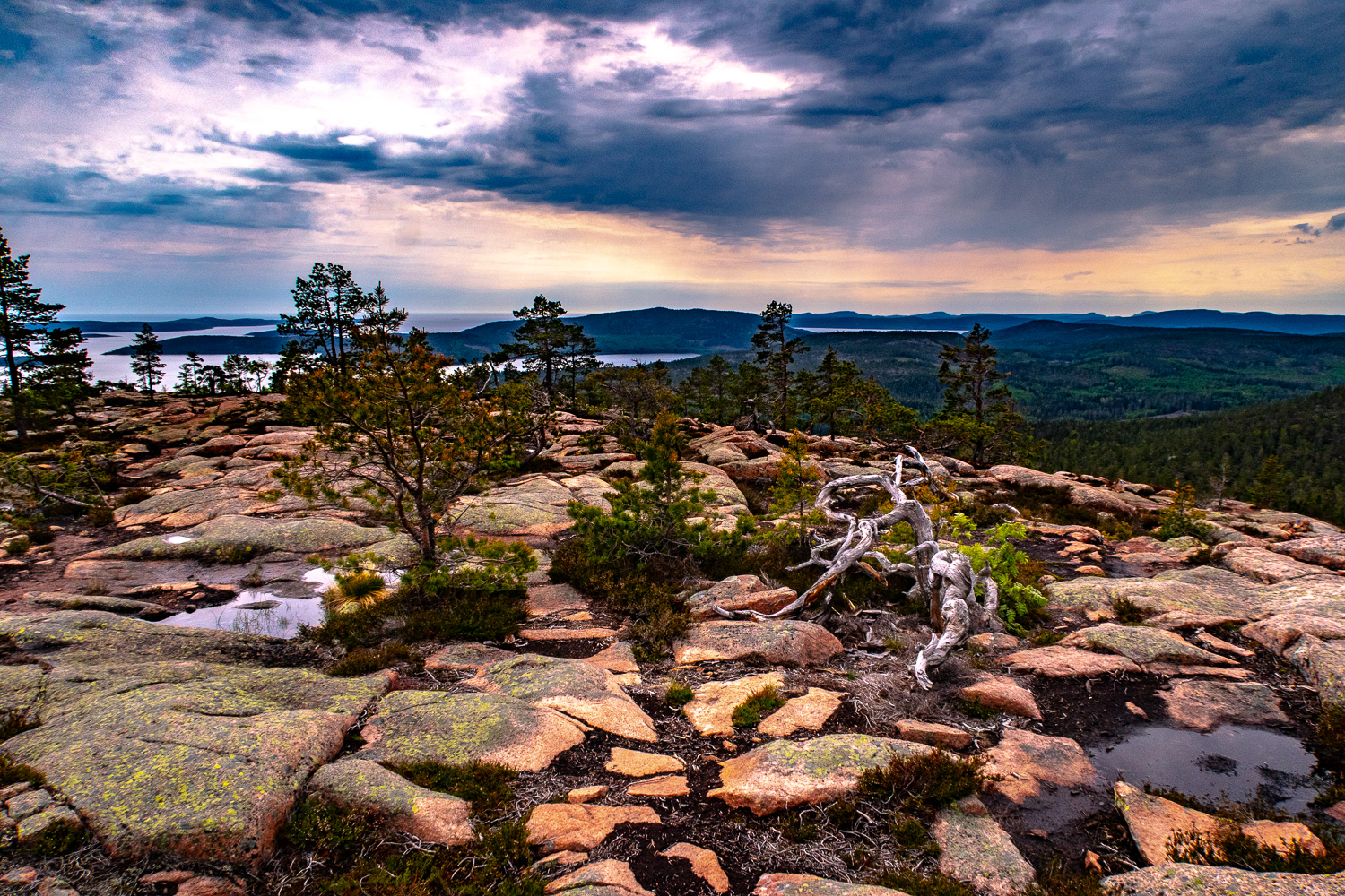 Utsikt från toppen av Slåttdalsberget