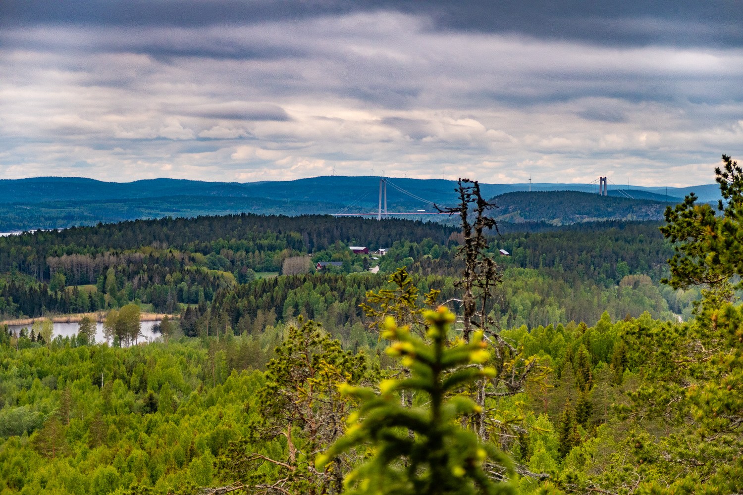 Vy över landskapet från utsiktsplats på Kulberget