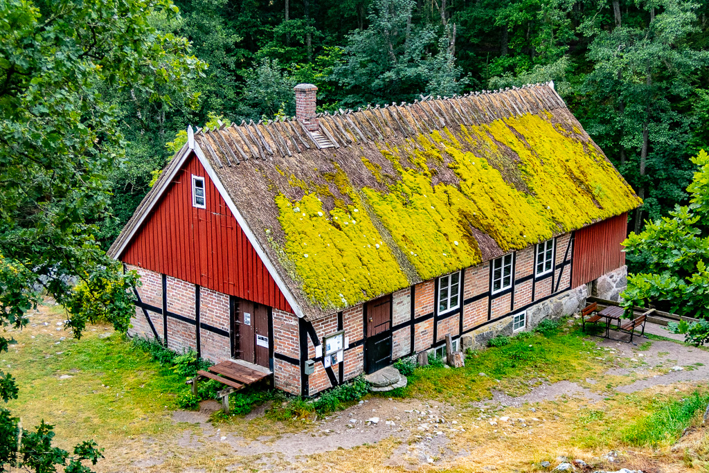 Hallamölla kvarn längs Backaleden och Skåneleden