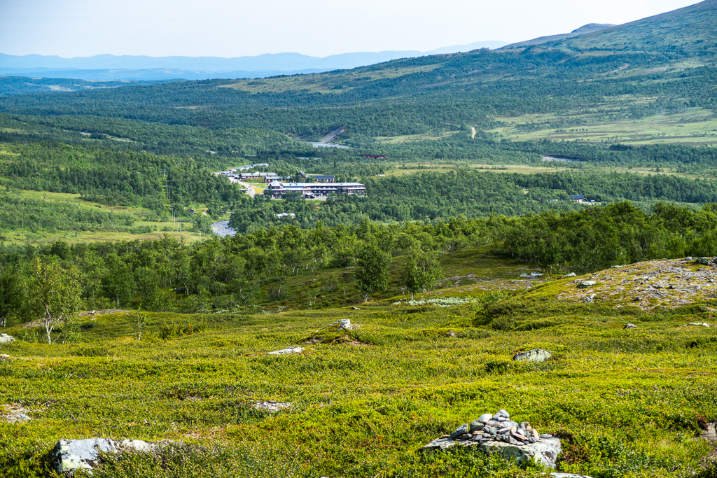 Storulvåns fjällstation från avstånd