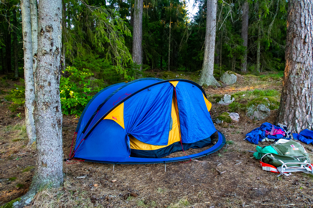 Gammalt kupoltält från Fjällräven